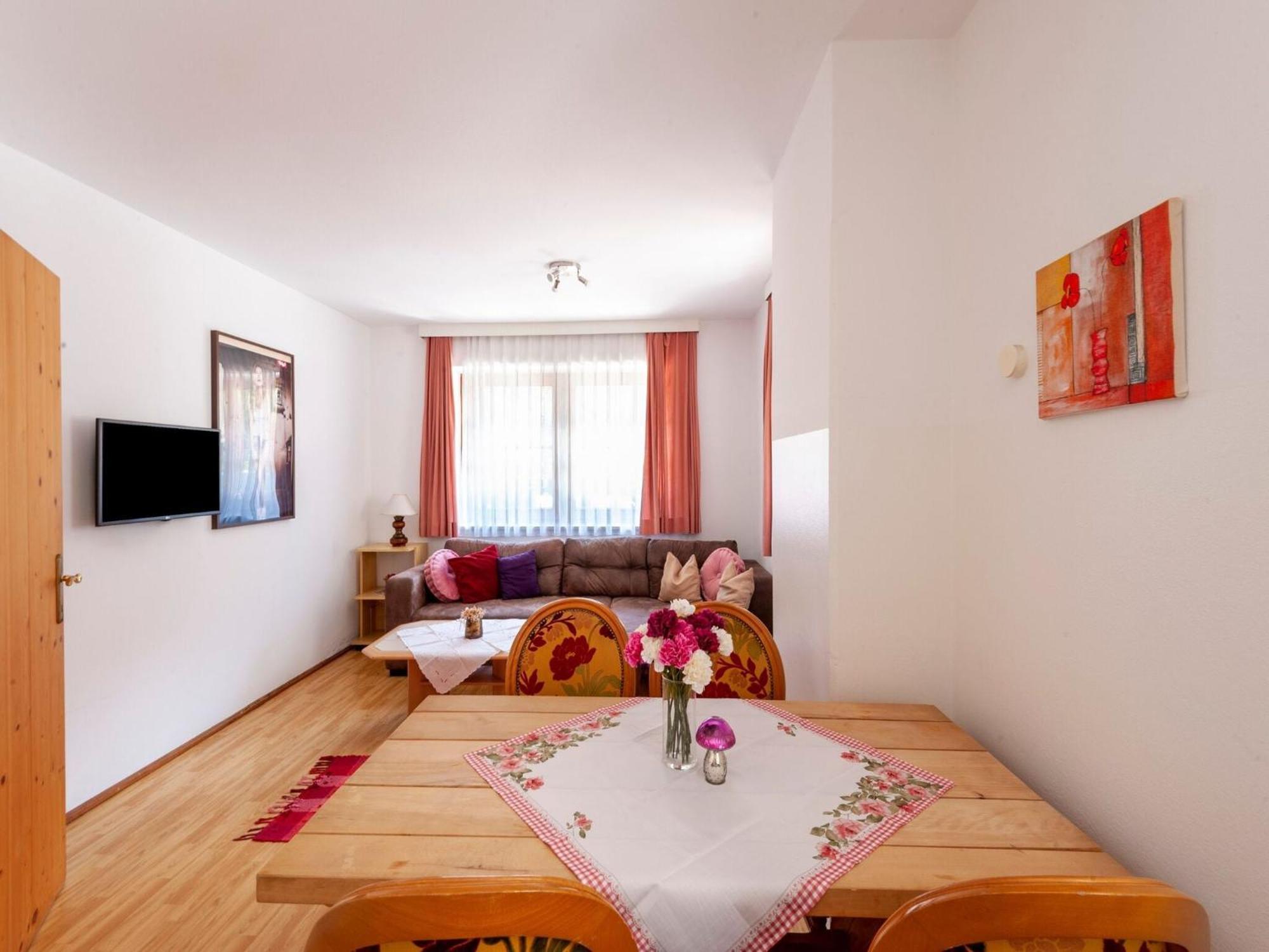 Apartment Between Mayrhofen And Finkenberg Bagian luar foto